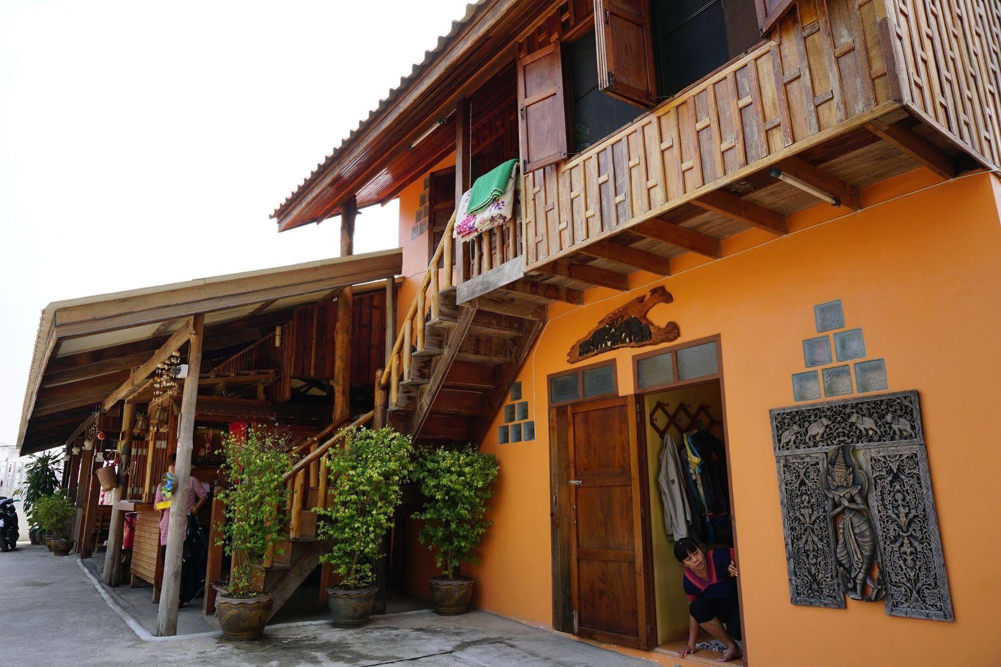 J&J Guesthouse Sukhothai Zewnętrze zdjęcie