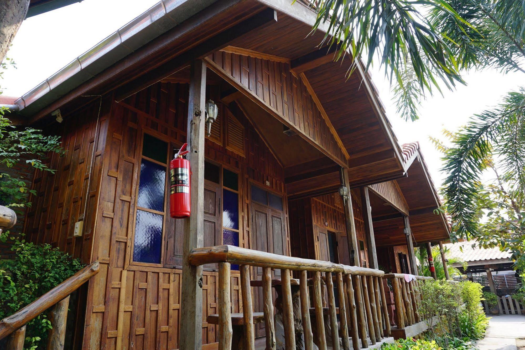J&J Guesthouse Sukhothai Zewnętrze zdjęcie