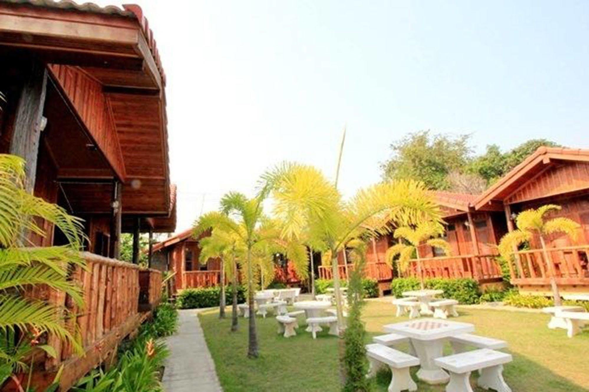 J&J Guesthouse Sukhothai Zewnętrze zdjęcie