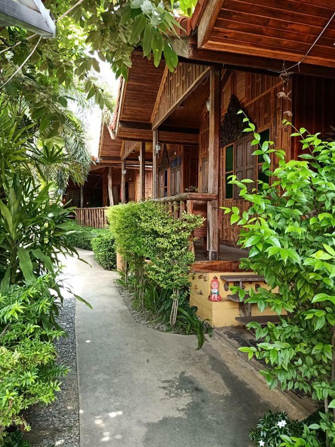 J&J Guesthouse Sukhothai Zewnętrze zdjęcie